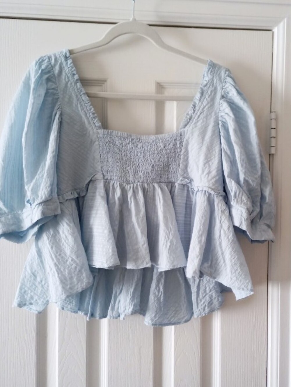 Free People light blue cotton cropped puff sleeve smocked back top - Picture 8 of 10